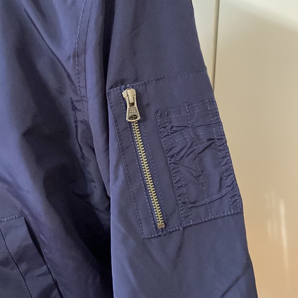 Good threads jacket - Picture 3 of 5